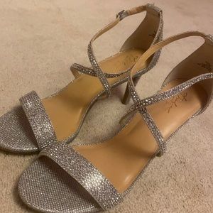 Thalia Sodi diamond heels.